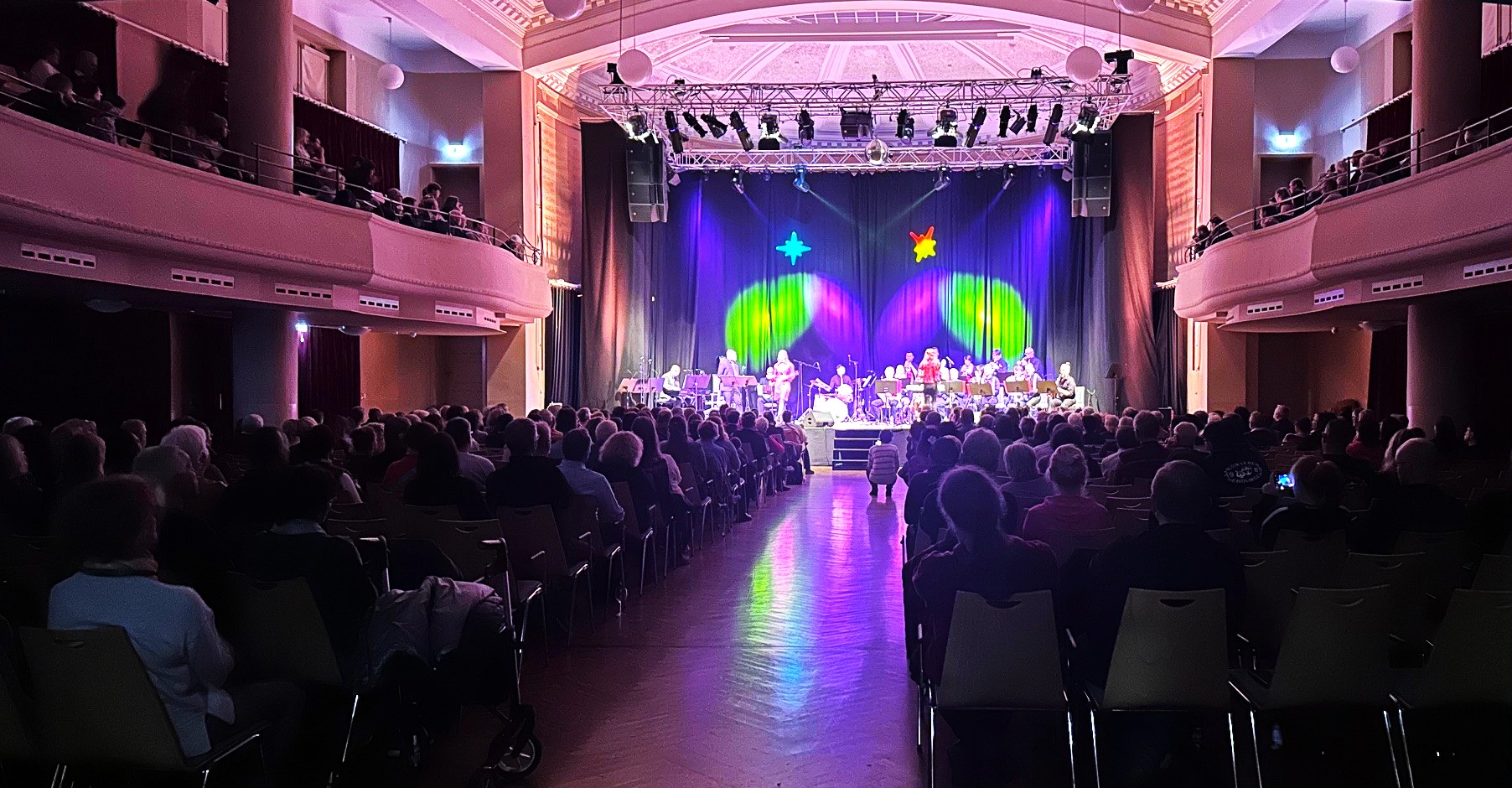 Weihnachtskonzert Think Pink Bigband 2025 Weihnachtskonzert Think Pink Bigband 2025